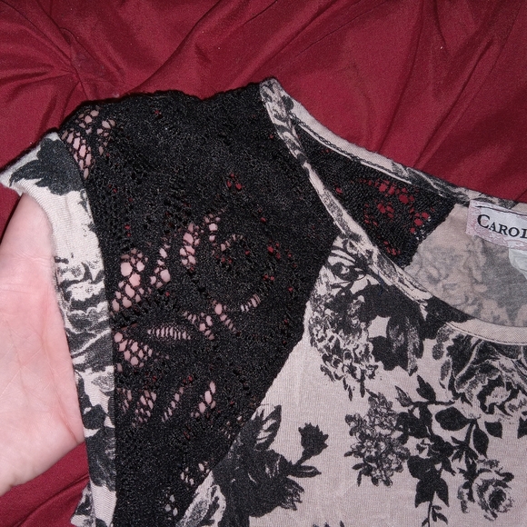 Carol Rose Black and Cream Floral Top Whimsigoth - Picture 4 of 11